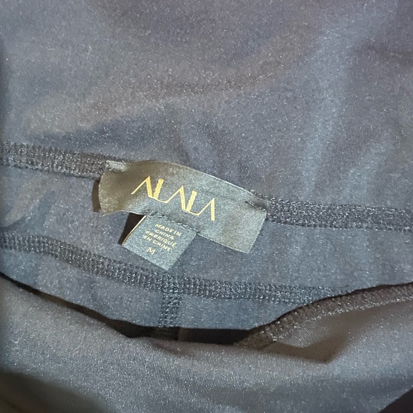 ALALA x Revolve Wavy Color Block Textured Tights - Picture 5 of 5